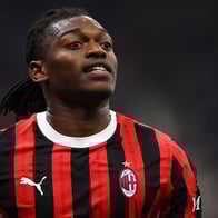 Barcelona monitoring 'difficult situation' of longstanding transfer target