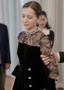 EP02 | Thrones of Roses