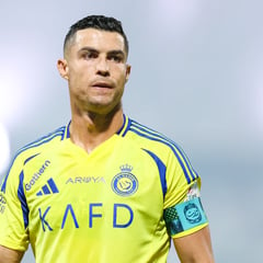 Football transfer rumours: Ronaldo asks Al Nassr to sign Man City superstar; Man Utd identify Ten Hag replacement