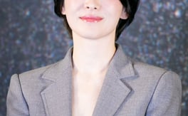 2025髮型趨勢|宋慧喬帶起的「男孩鮑伯短髮」正夯,減齡效果一流、專家公認最好整理