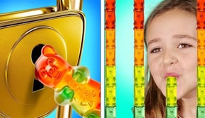 刑務所の子供 vs 教師 - 刑務所の天才的な学校のハック || ゴッチャ による面白い瞬間!