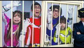 正義のヒーローが逮捕されました・・・・・・・・【寸劇】