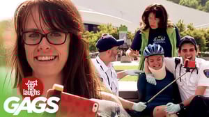 Paramedics Skip Out On Treatment To Take Selfies