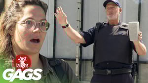 Police Officer Sets A Terrible Example For The Kids