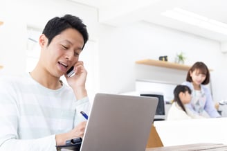 リモートワークの経験がなくても就ける、高収入のリモート ジョブ 6 選
