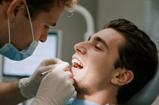 Implantes Dentales Asequibles: Recupera tu Sonrisa sin Complicaciones