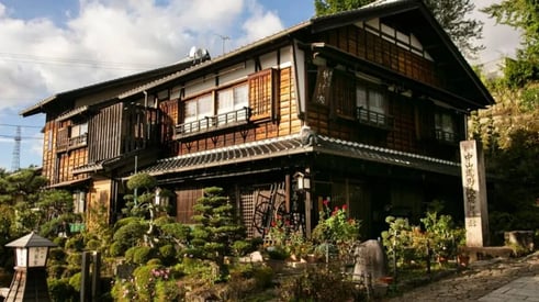 投資家が木造住宅で利益を上げています — さらに詳しく！