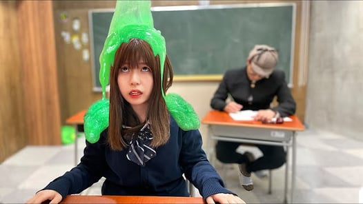 学校で授業中にスライムが天井から落ちてきました…【寸劇】