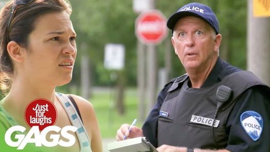 Cop Pulls Over Paramedic During An Emergency