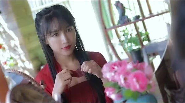 make natural lipstick with flowers 用鲜花给自己做了套胭脂，原来古代的胭脂眉黛膏是这样做出来的丨Liziqi Channel