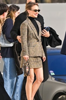 嬌小女孩穿搭攻略:掌握「比例平衡法則」,找到最適合自己的時尚風格!