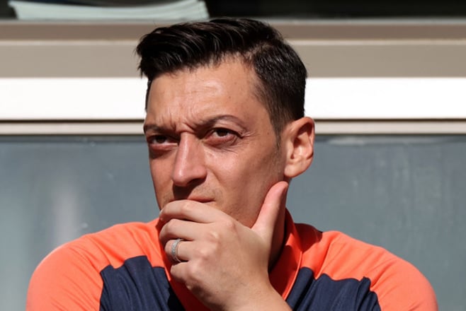 Mesut Ozil tells Real Madrid to protect rising star