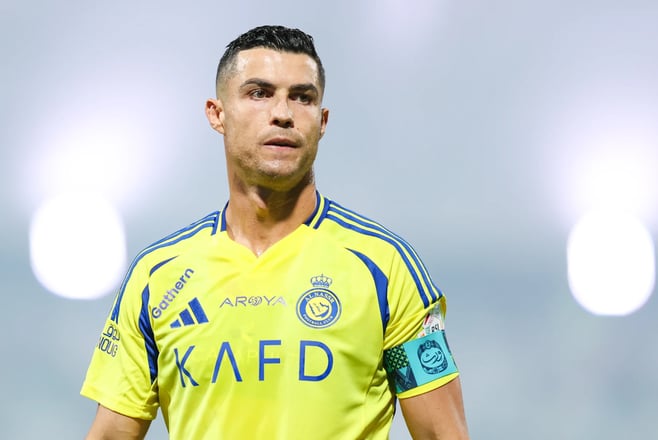 Football transfer rumours: Ronaldo asks Al Nassr to sign Man City superstar; Man Utd identify Ten Hag replacement