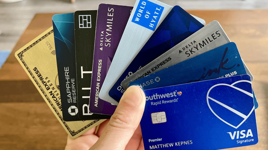 How to Choose a Credit Card With the Right Rewards and Low Fees
